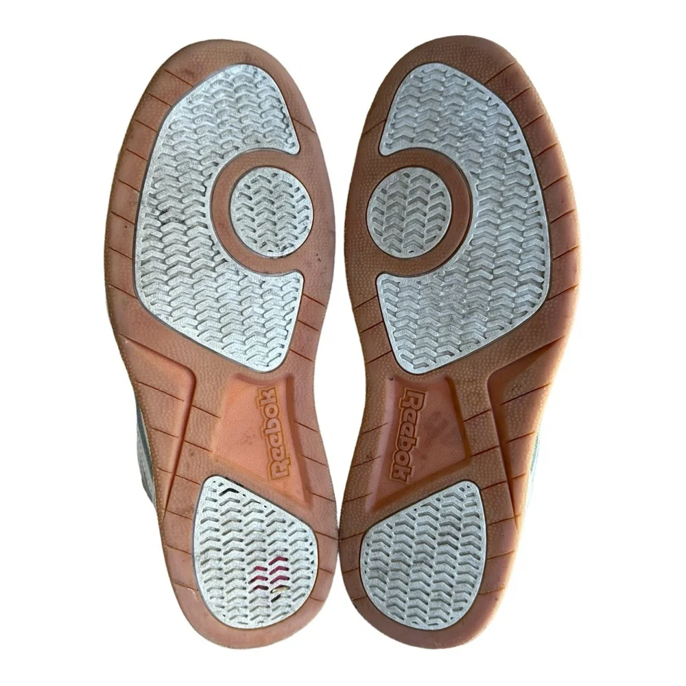 Reebook Women White Light Purple shoes‎ Sneakers women Size US 8